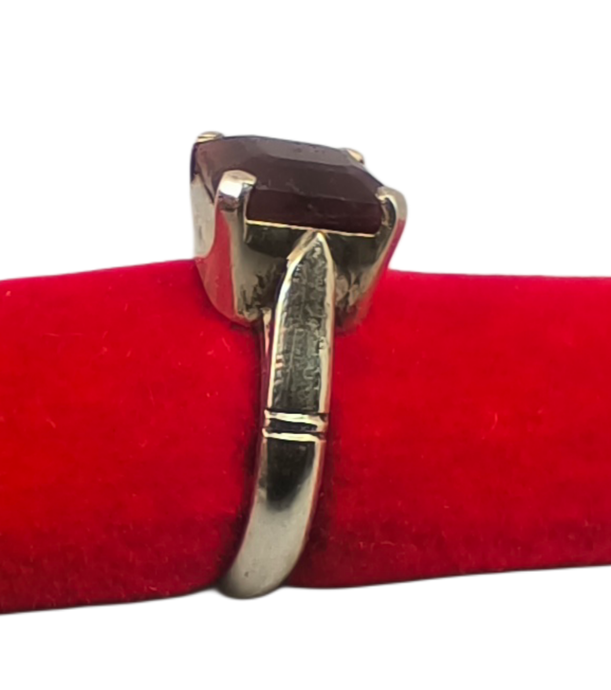 Rubin silver ring (3)