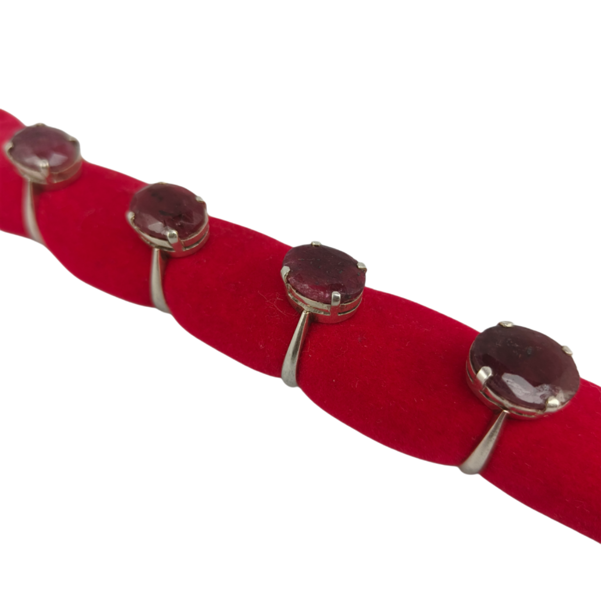Rubin silver ring