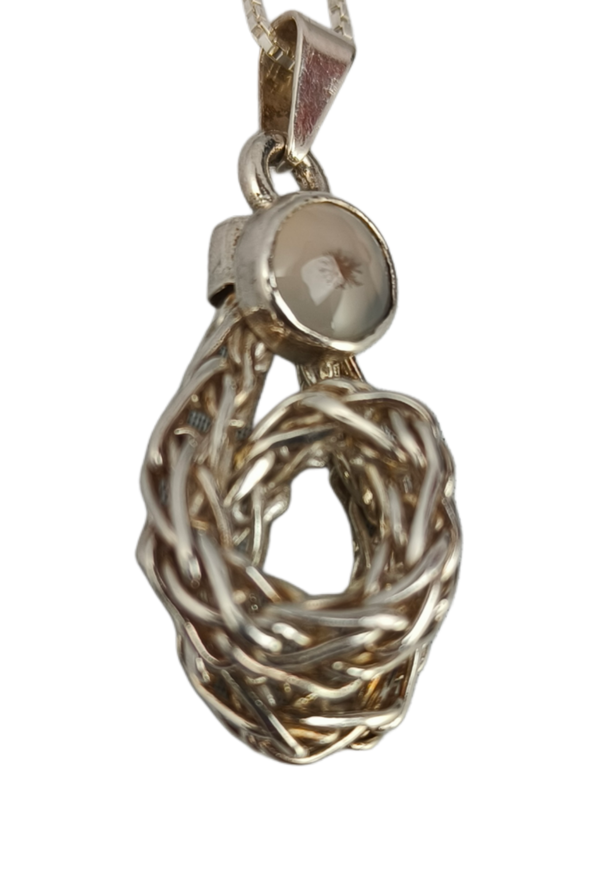Opal hängsmycke
