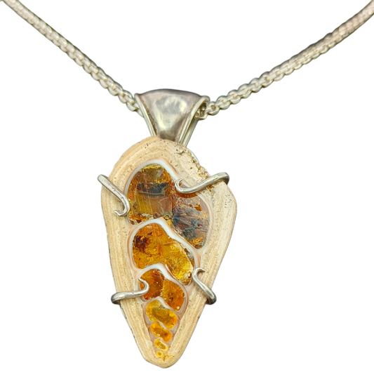 Fossil Hängsmycke